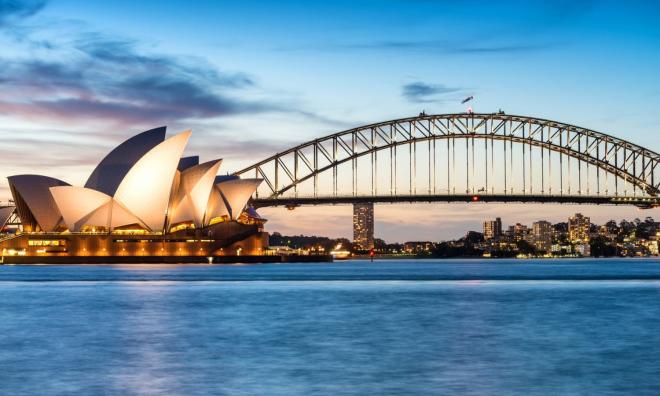 Ha vissuto l'infanzia a Sydney