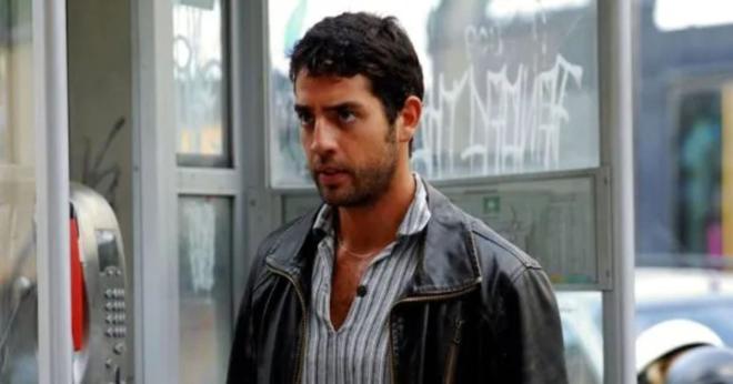 Ha recitato in Un posto al sole e Centovetrine