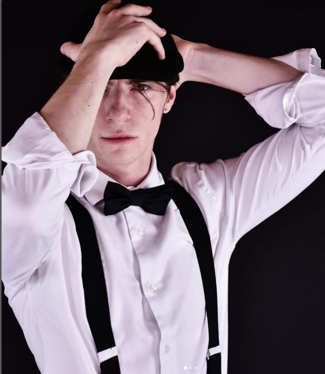 Cosa fa nella vita Elia Fiore?