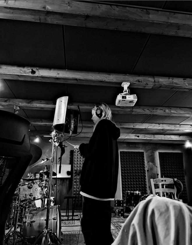 Cosa fa nella vita Mew?