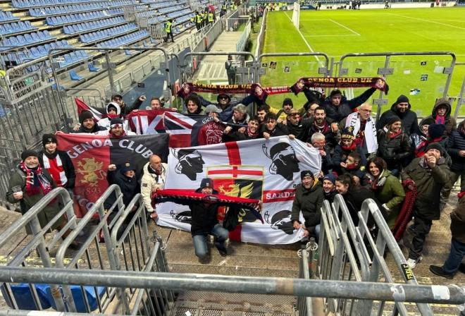 Tifosi del Genoa a Cagliari
