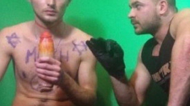 Alexander Bohun minacciato da Maxim Martsinkevich.