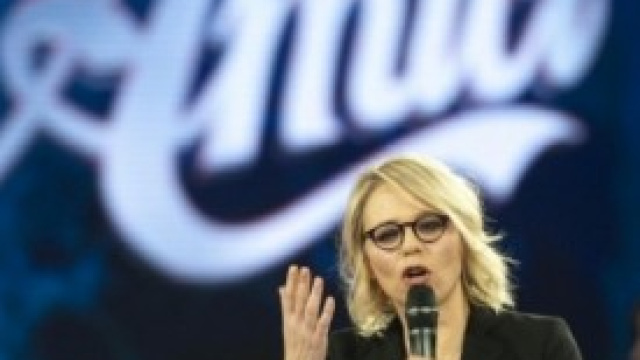 Amici, streaming video 14 dicembre 2013