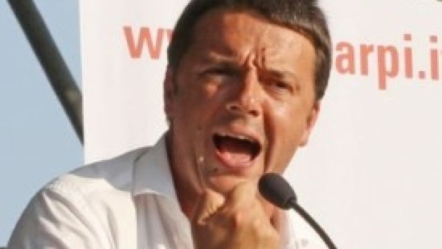 Renzi sfida grillo dal palco dell'Assemblea del PD