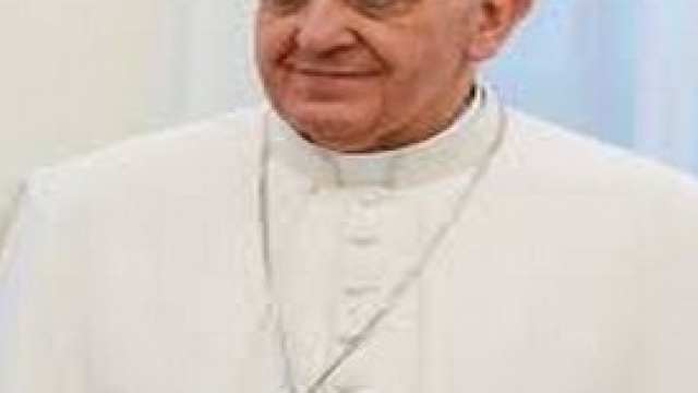 Auguri a Papa Francesco per i suoi 77 anni
