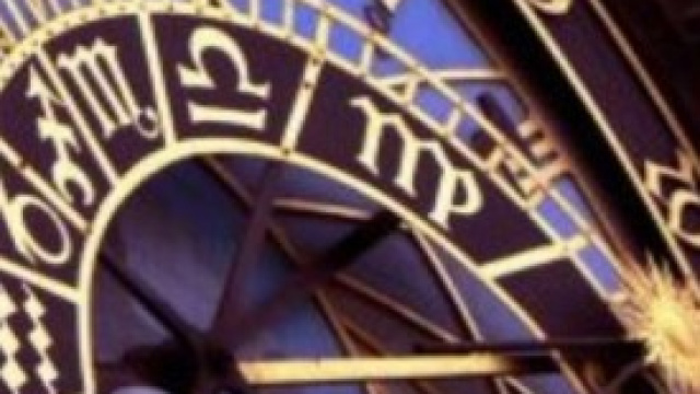 I regali di Natale per  dodici segni dello Zodiaco