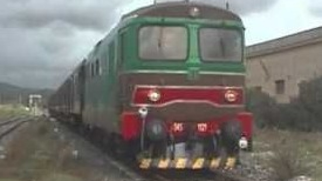 Un treno storico, in un video dell'associzione