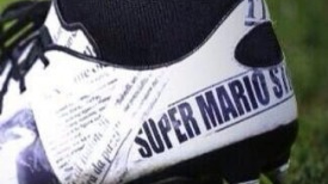 La Puma dedica un paio di scarpette a Balotelli