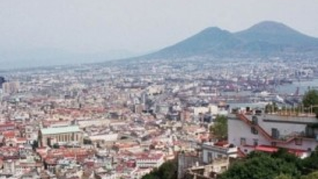 Scossa di terremoto nel pomeriggio a Napoli