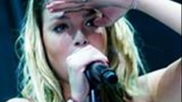 Emma shock: Voglio partire e scomparire per un p&ograve;