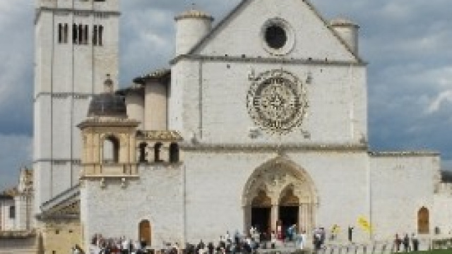 Il complesso conserva gli affreschi di Giotto