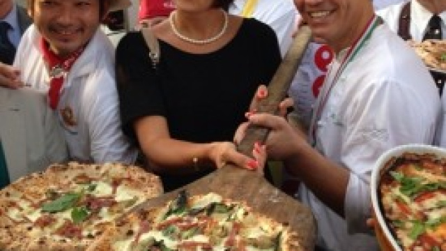 Nunzia di Girolamo "pizzaiola" da Gino Sorbillo