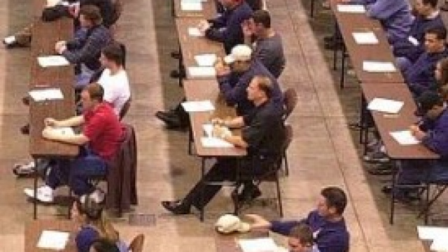 Concorsi ed esami per laureati