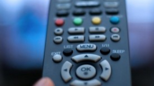 Guerra tra Rai e Sky, e il Canone?