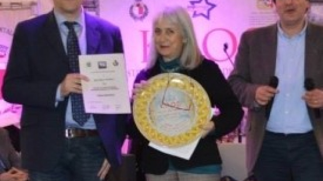 Beatrice Monroy premiata al Kaos di Montallegro  