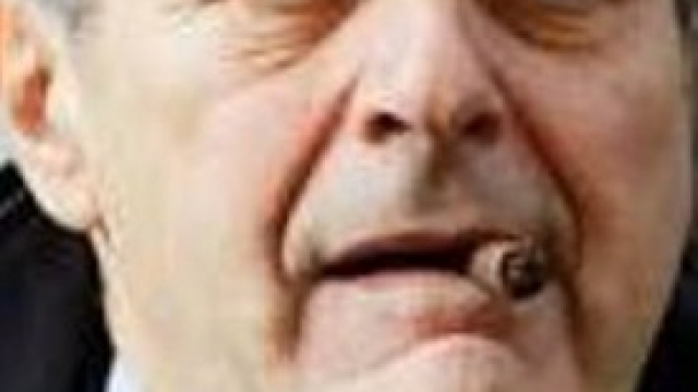 Bersani: colto da un malore, aggiornamenti