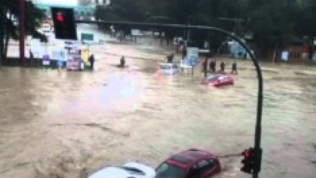 Alluvione a Genova: la citt&agrave; in ginocchio
