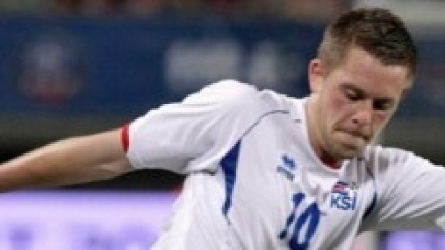 Gylfi Sigur&eth;sson, autore di una doppietta storica
