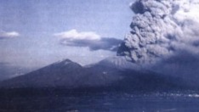 Il Vesuvio durante l'ultima eruzione del 1944