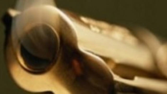 Napoli, gambizzati: avrebbero sedotto delle donne