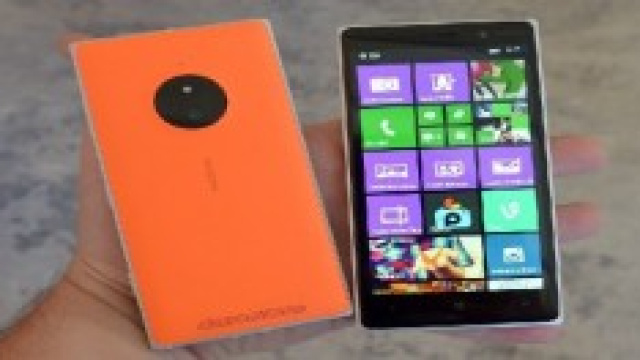 Offerte ottobre Nokia Lumia 830 e recensione