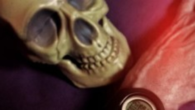 Un disegno emblema di Tikken