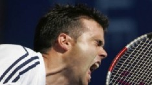 Bracciali nell'occhio del ciclone.