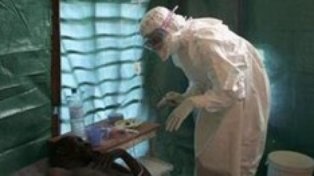 Virus Ebola Italia, news: psicosi immigrati