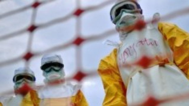 Epidemia Ebola, le maschere