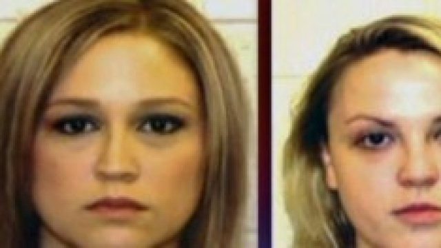 Arrestate professoresse per rapporti con studente