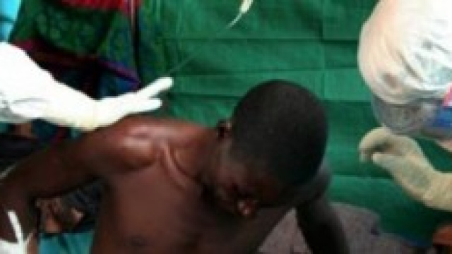 Sanitari in Africa per l'emergenza Ebola
