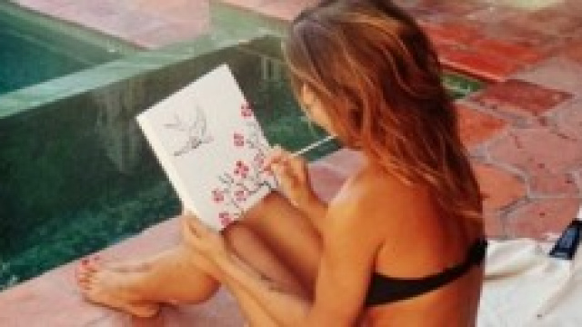 Elisabetta Canalis, sexy pittrice