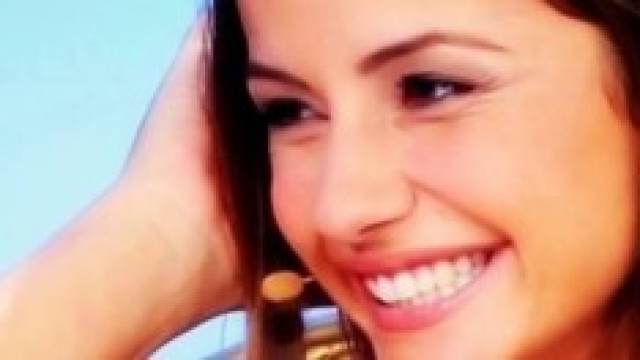 Uomini e donne gossip news: Anna Munaf&ograve; attacca.