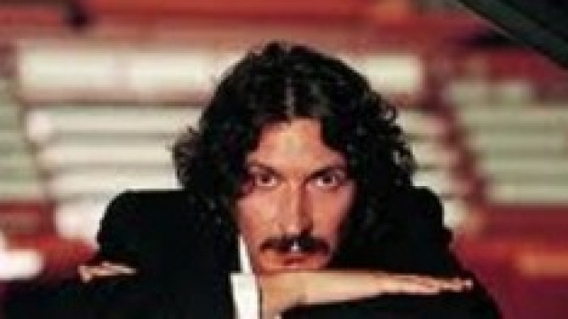 Sergio Cammariere in tourn&eacute;e con Mano nella mano. 