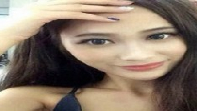 La foto di Ju Peng, la 19enne cinese su Wibeo