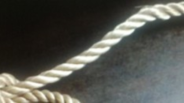 Parroco s'impicca nella canonica della chiesa