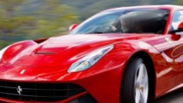 Ferrari in vendita. Cosa accadr&agrave; al Cavallino?