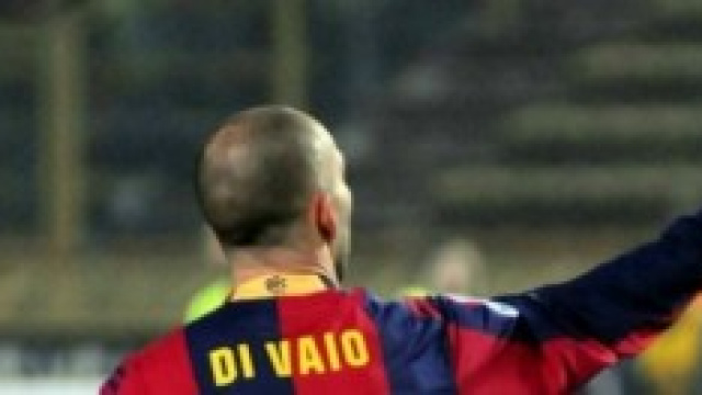 Di Vaio saluta i tifosi festanti