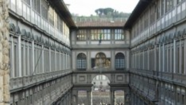 Prenotare il biglietto alla Galleria degli Uffizi.