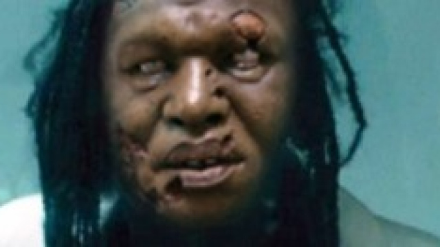 La foto della prima vittima zombie dell'Ebola