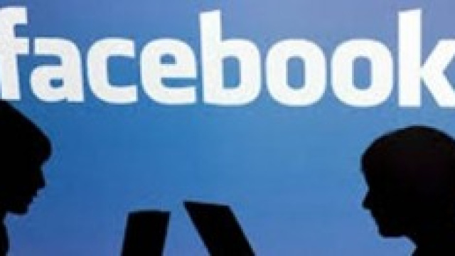 Facebook verso la chat anonima.