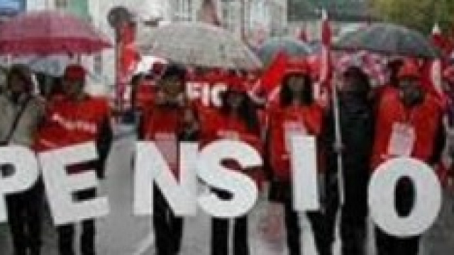 Pensioni Quota 96 scuola: si resta al lavoro