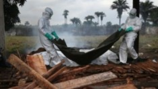 Isis, terroristi diffonderebbero il virus Ebola