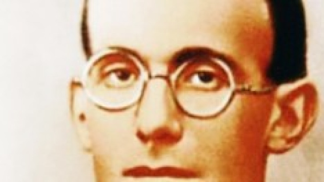 Tomba del beato Don Giustino Russolillo