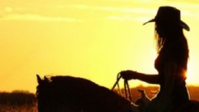 Il look da cowgirl &egrave; il trend dell'autunno 2014