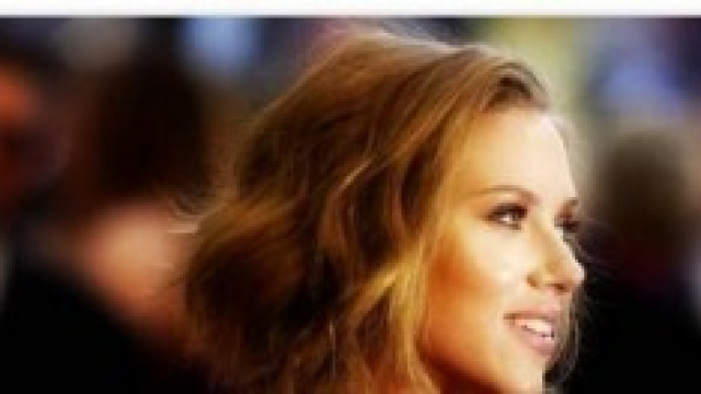 Scarlett Johansson caschetto mosso