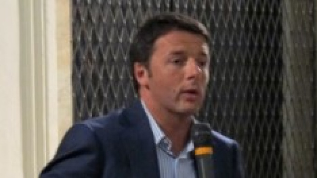 Il premier Matteo Renzi e l'opinione pubblica