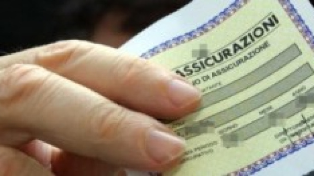 Un comune tagliando assicurativo