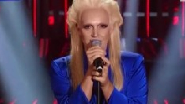 Valerio Scanu imita Anna Oxa 