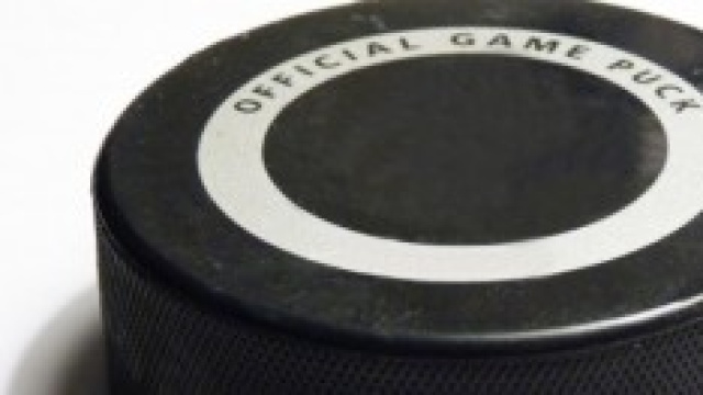 Bimbo muore durante partita di hockey